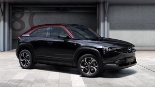 Mazda ha iniziato la produzione in serie della MX-30 e-Skyactiv R-EV