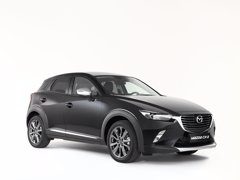 Mazda lancia CX-3 Limited Edition in Partnership With Pollini