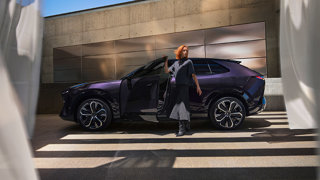NUOVA MAZDA CX-6e: AL VIA IL TOUR ITALIANO “ARTE IN MOVIMENTO”